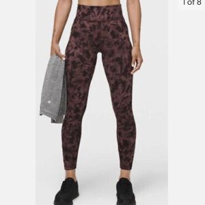 Lululemon Dark Purple legging